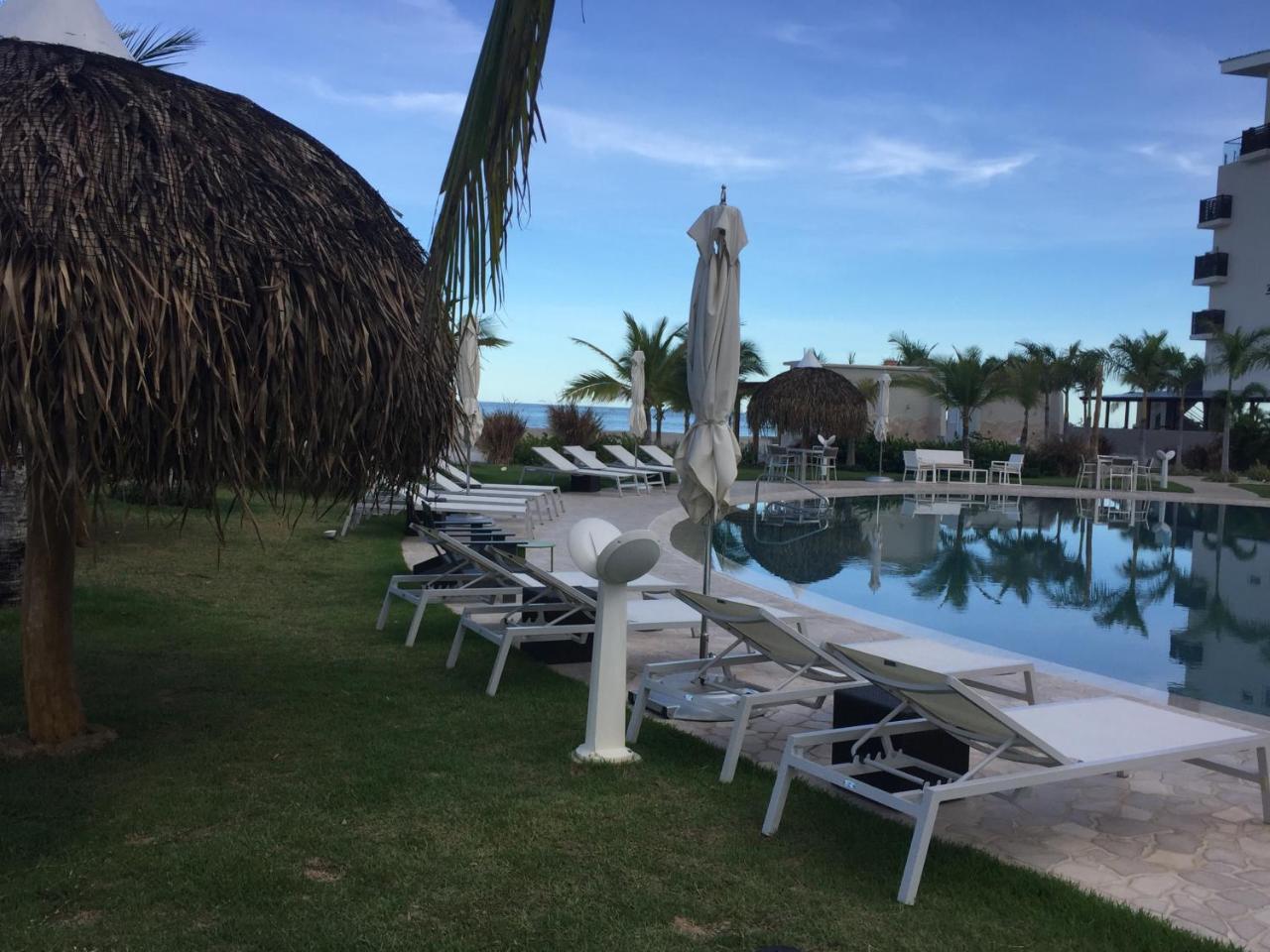 Aparthotel Playa Caracol Chame Esterno foto